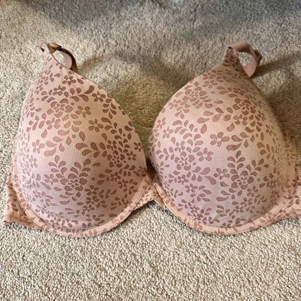 Adore Me Floral Lace Bra in Blush Pink